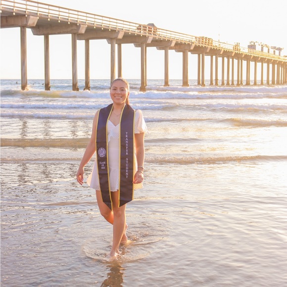 Meet your Posher, Ana - Picture 1 of 1